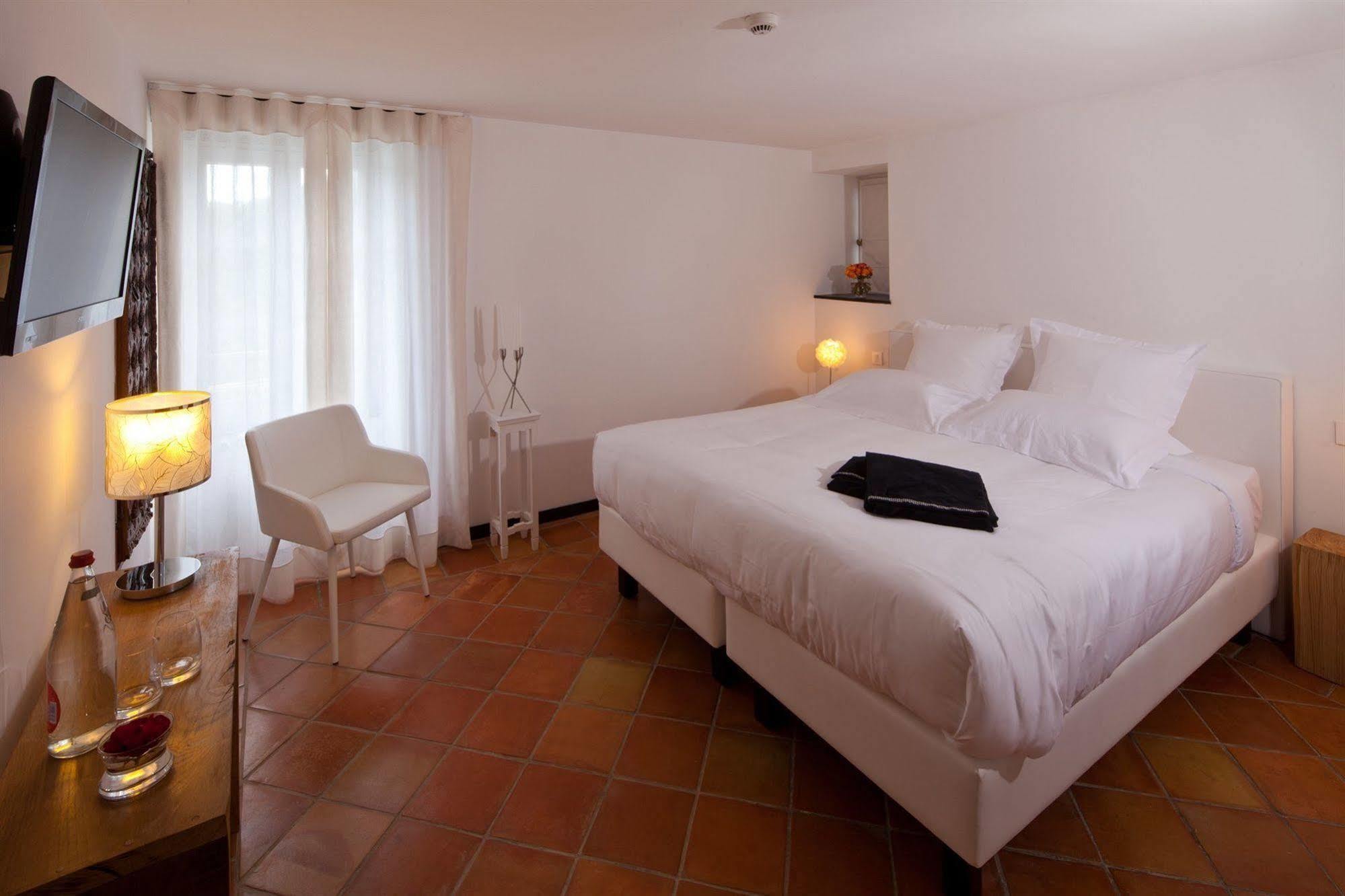 Hotel Chateau De Longcol La Fouillade Esterno foto